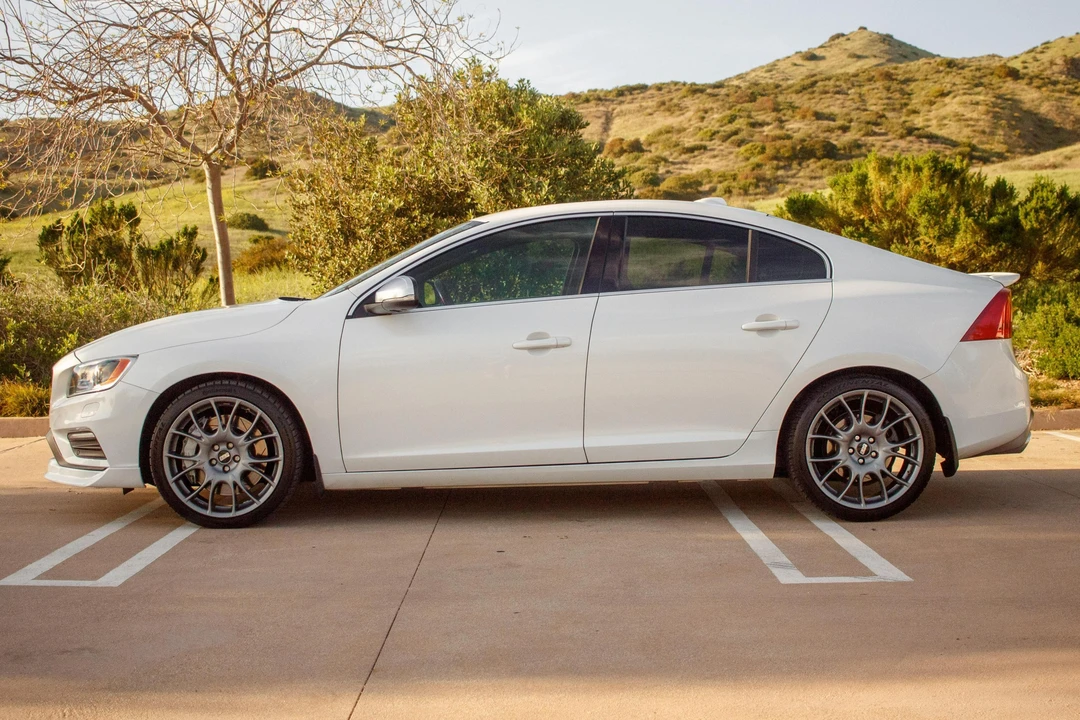2015 Volvo S60 2nd Gen - Image 3 of 31