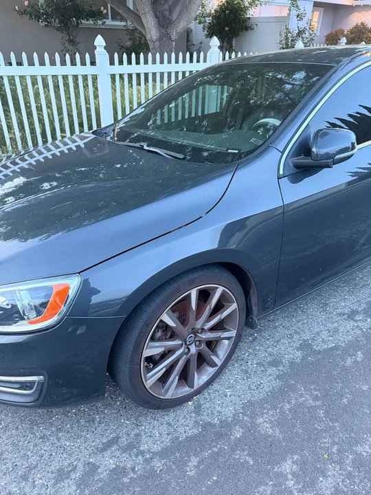 2015 Volvo S60 2nd Gen - Image 2 of 7