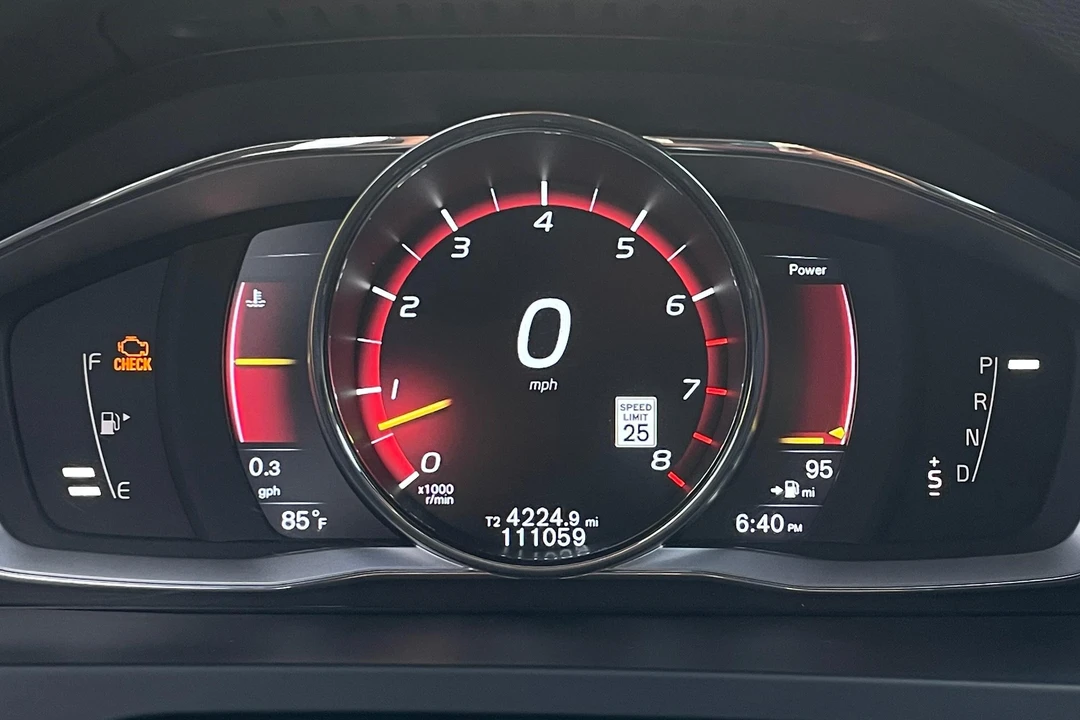 2015 Volvo S60 2nd Gen - Image 29 of 31