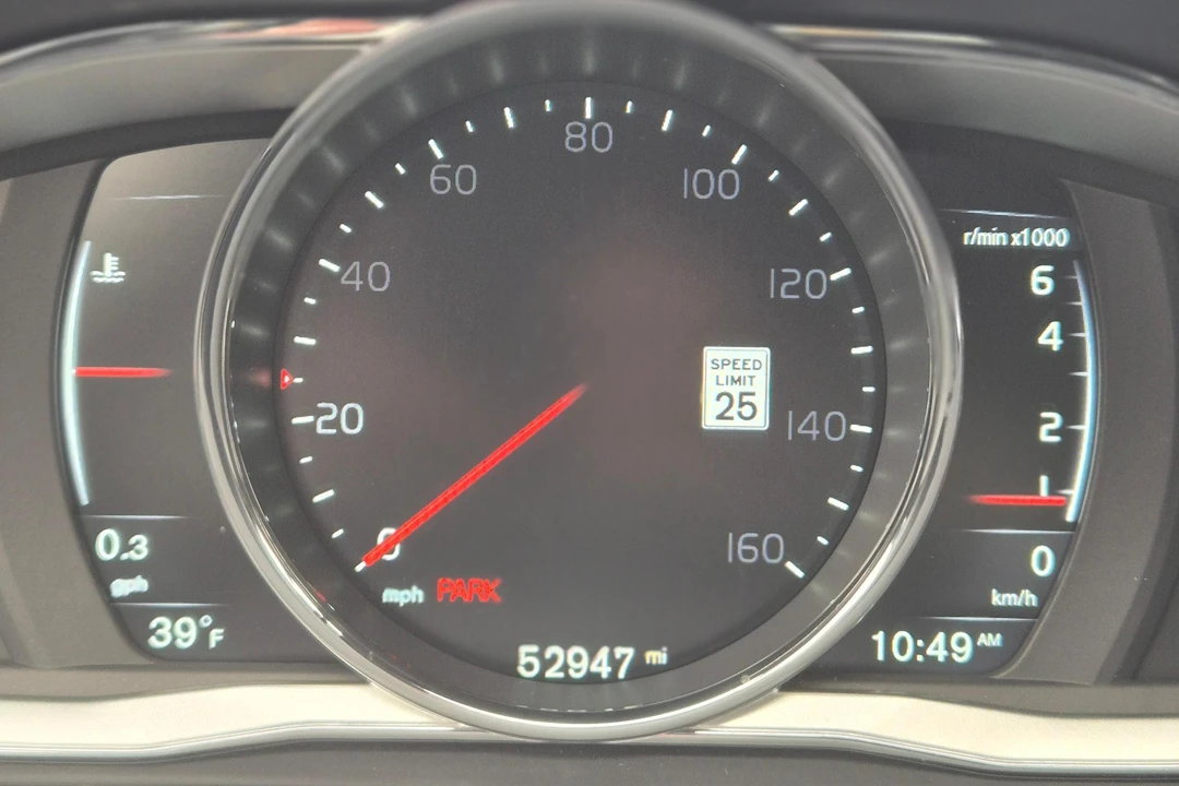 2015 Volvo S60 2nd Gen - Image 29 of 31