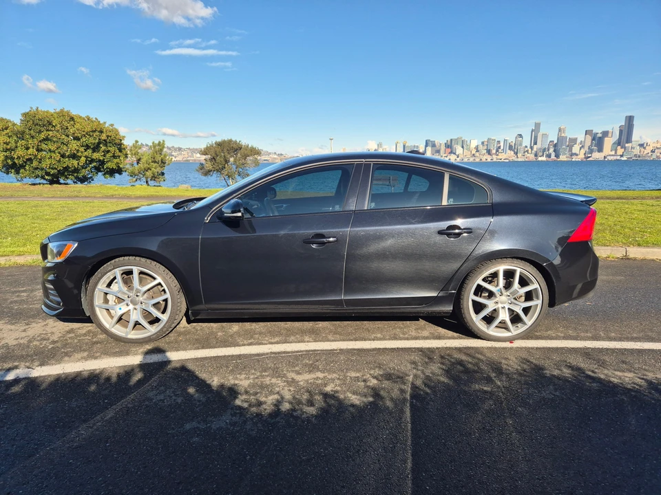 2015 Volvo S60 2nd Gen - Image 9 of 31