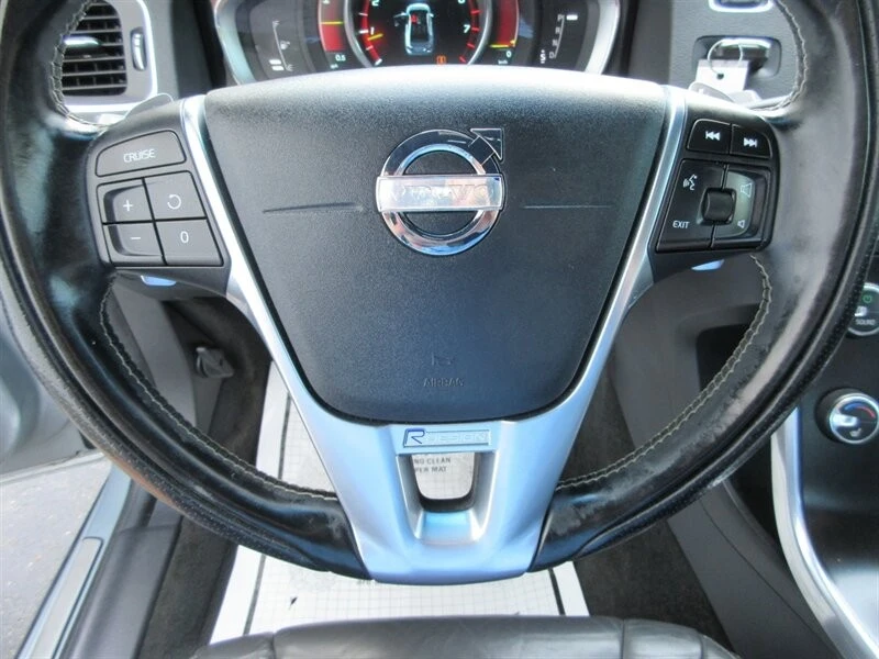 2015 Volvo S60 2nd Gen - Image 29 of 31