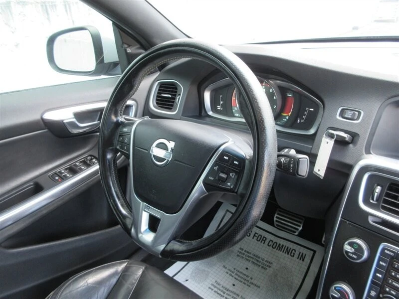2015 Volvo S60 2nd Gen - Image 30 of 31