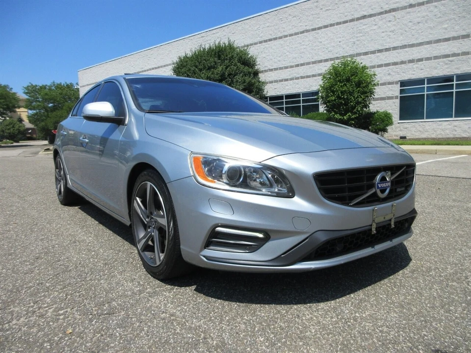 2015 Volvo S60 2nd Gen - Image 2 of 24