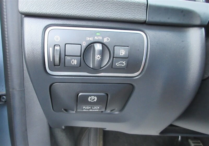 2015 Volvo S60 2nd Gen - Image 27 of 31