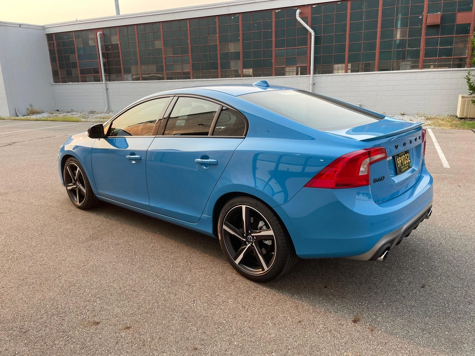 2015 Volvo S60 2nd Gen - Image 16 of 31
