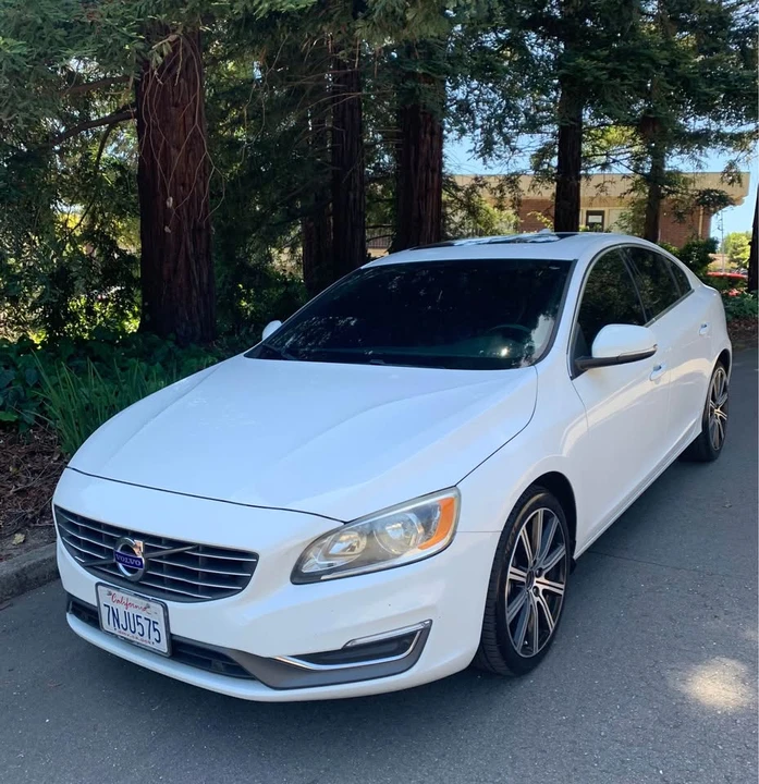2015 Volvo S60 2nd Gen - Image 8 of 11