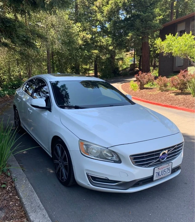 2015 Volvo S60 2nd Gen - Image 4 of 11