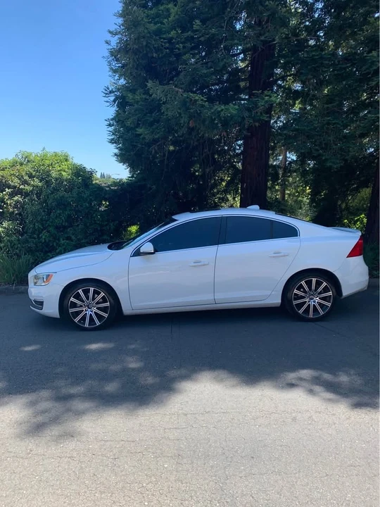 2015 Volvo S60 2nd Gen - Image 10 of 11