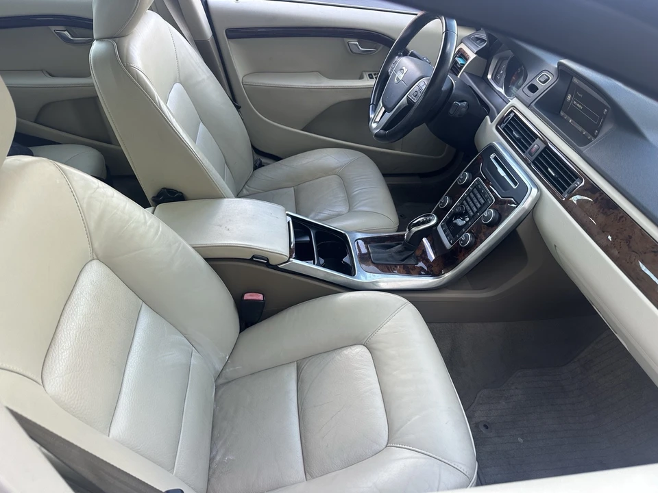 2015 Volvo S80 2nd Gen - Image 12 of 13