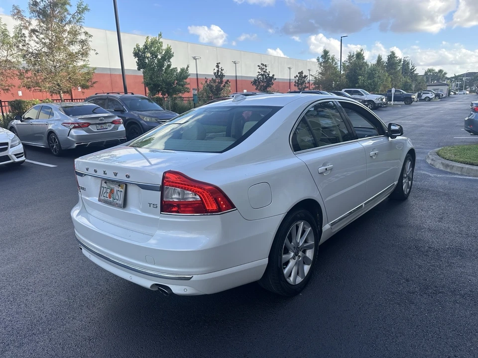 2015 Volvo S80 2nd Gen - Image 5 of 13