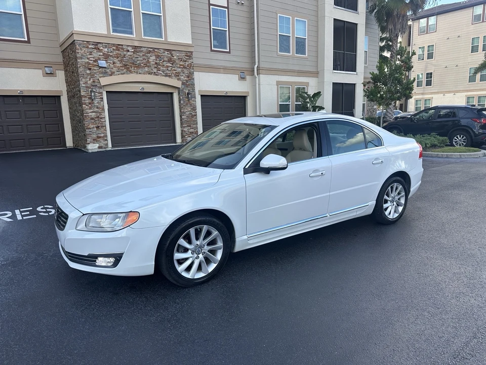 2015 Volvo S80 2nd Gen - Image 10 of 13