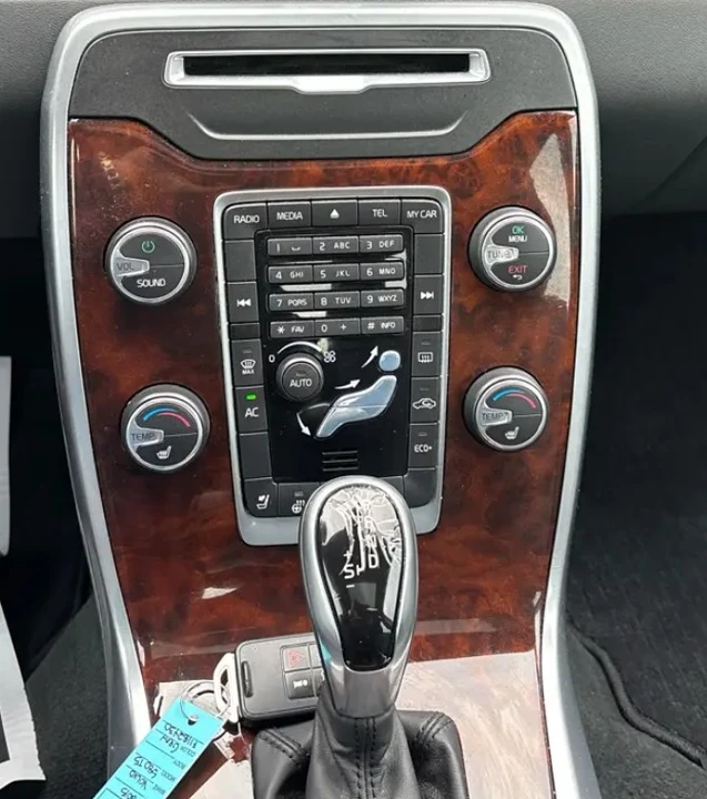 2015 Volvo S80 2nd Gen - Image 17 of 20