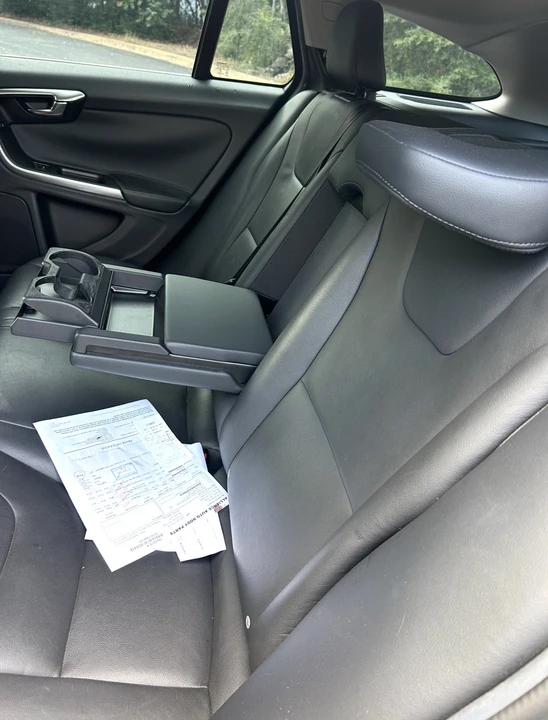 2015 Volvo V60 1st Gen - Image 13 of 21