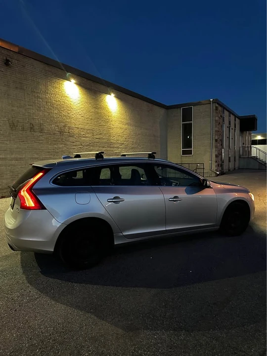 2015 Volvo V60 1st Gen - Image 6 of 14