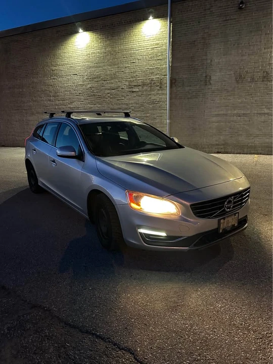 2015 Volvo V60 1st Gen - Image 7 of 14