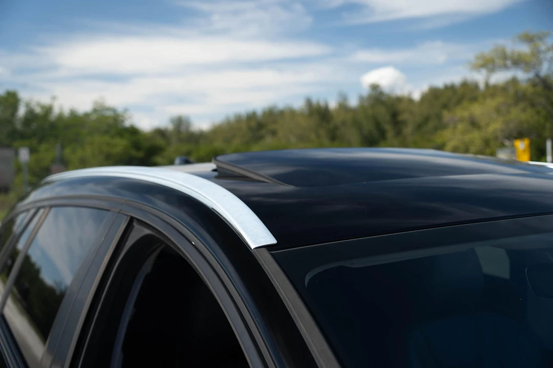 2015 Volvo V60 1st Gen - Image 28 of 31