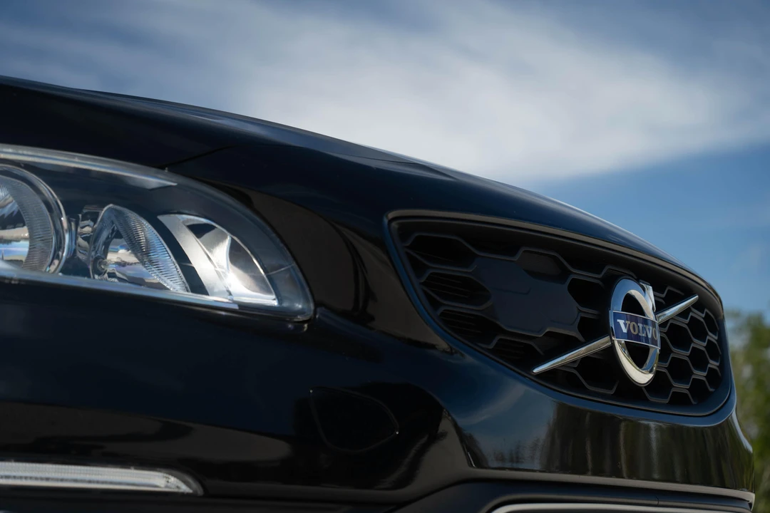 2015 Volvo V60 1st Gen - Image 22 of 31