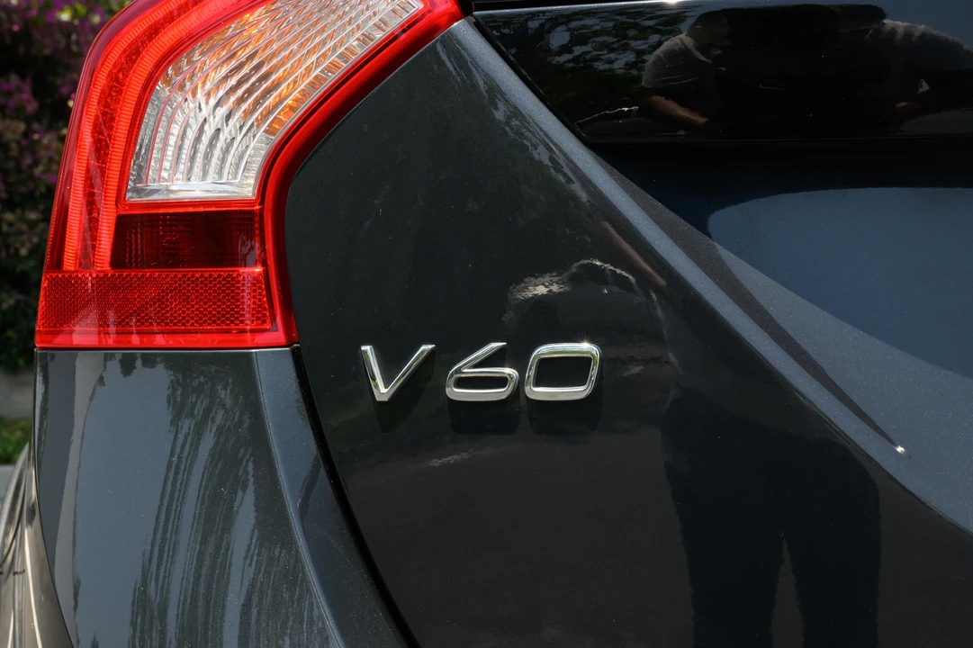 2015 Volvo V60 1st Gen - Image 29 of 31