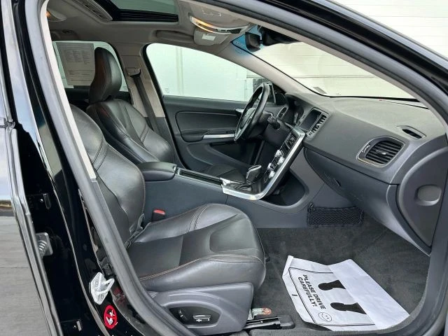 2015 Volvo V60 1st Gen - Image 14 of 21