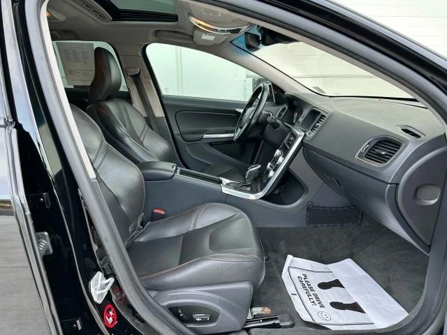 2015 Volvo V60 1st Gen - Image 14 of 21