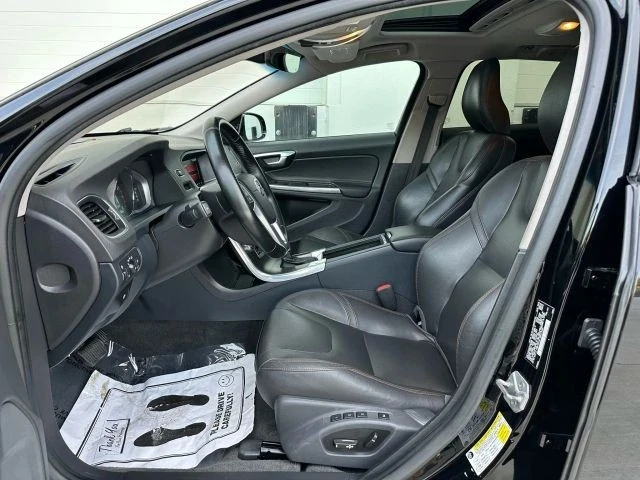 2015 Volvo V60 1st Gen - Image 9 of 21