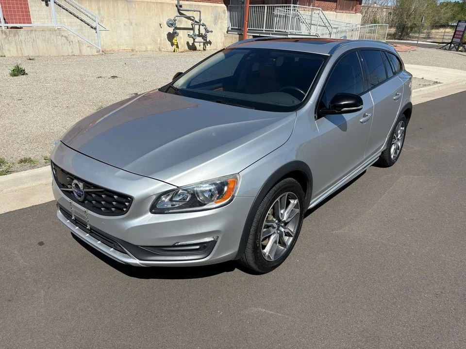 2015 Volvo V60 1st Gen - Image 12 of 21