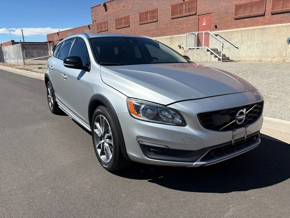 2015 Volvo V60 1st Gen - Image 20 of 21