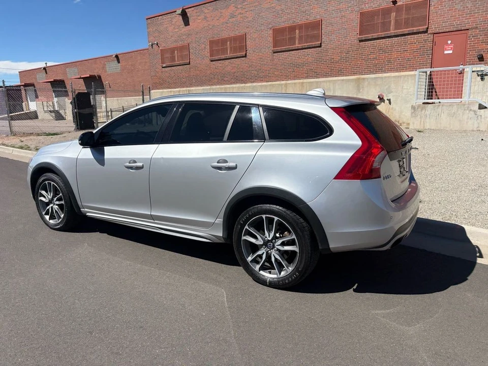 2015 Volvo V60 1st Gen - Image 16 of 21