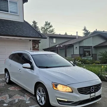 2015 Volvo V60 T5 Premier Plus