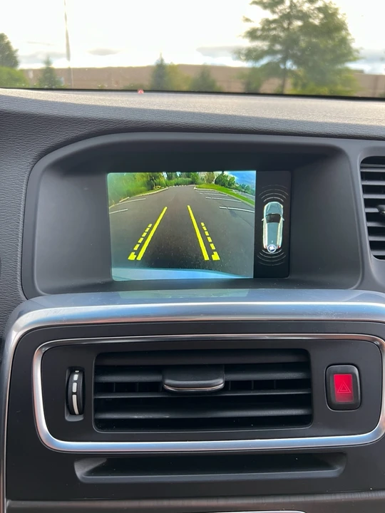 2015 Volvo V60 1st Gen - Image 15 of 17