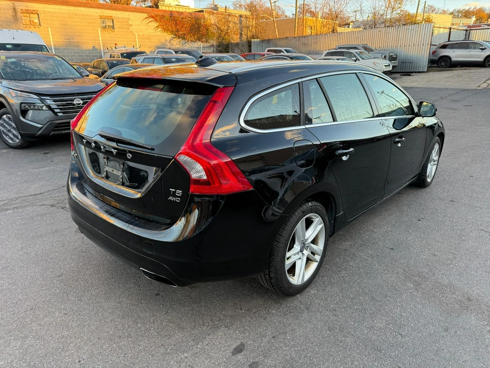 2015 Volvo V60 1st Gen - Image 8 of 13