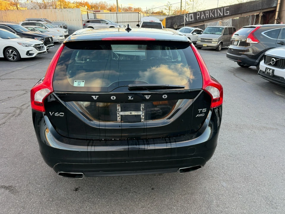 2015 Volvo V60 1st Gen - Image 7 of 13