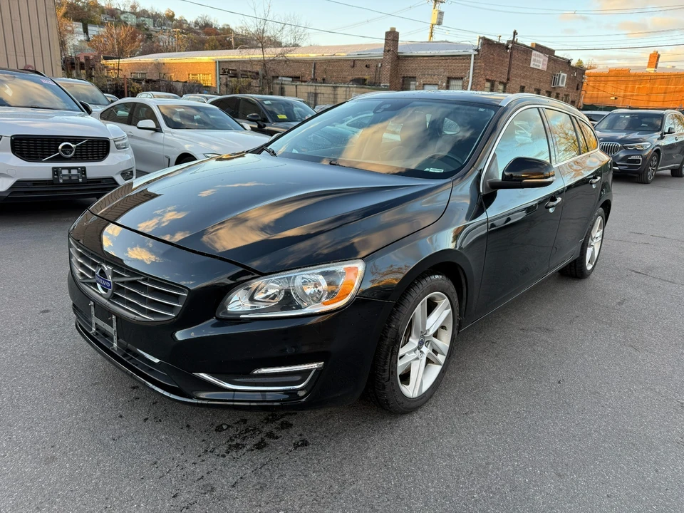 2015 Volvo V60 1st Gen - Image 4 of 13