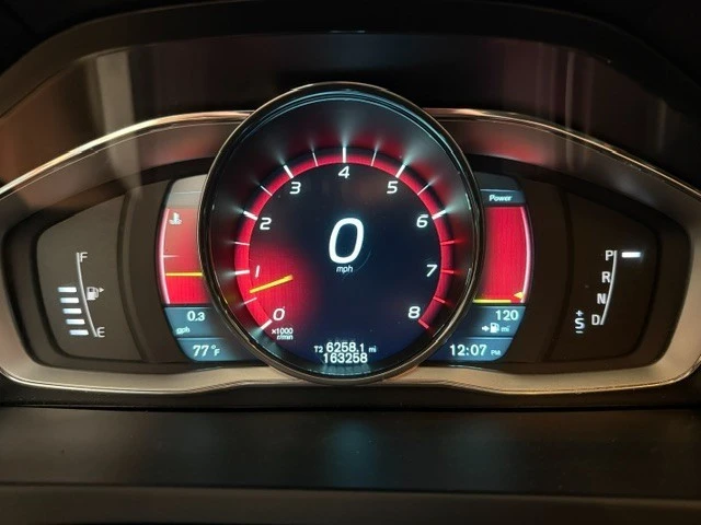 2015 Volvo V60 1st Gen - Image 2 of 19