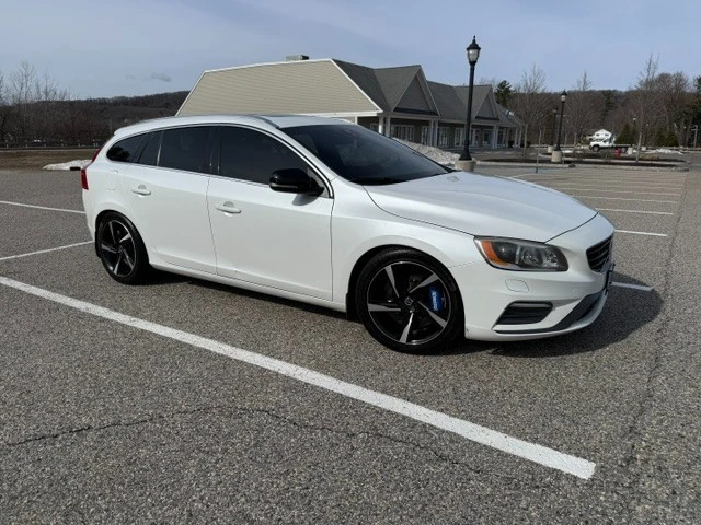 2015 Volvo V60 1st Gen - Image 13 of 19