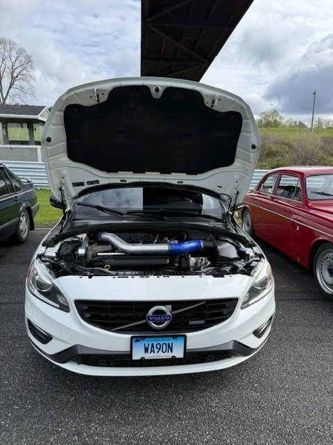 2015 Volvo V60 1st Gen - Image 16 of 19