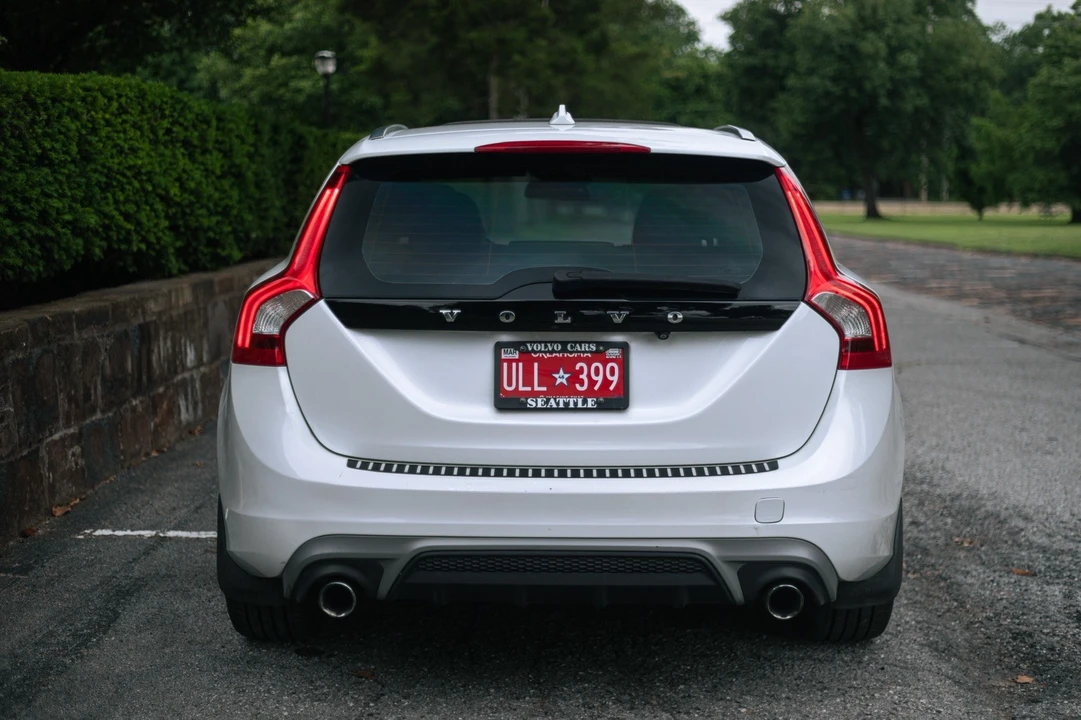 2015 Volvo V60 - Image 5 of 29