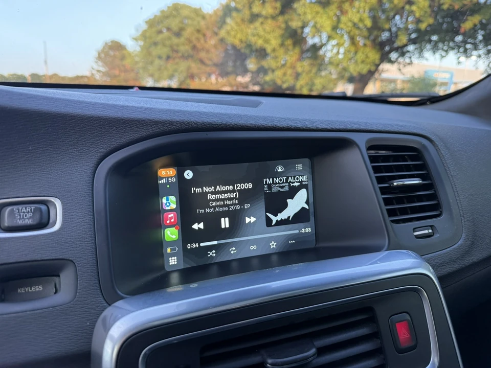 2015 Volvo V60 - Image 20 of 29