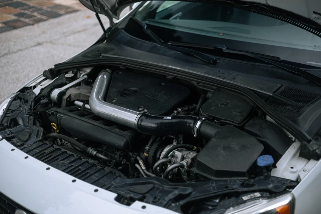 2015 Volvo V60 - Image 16 of 29