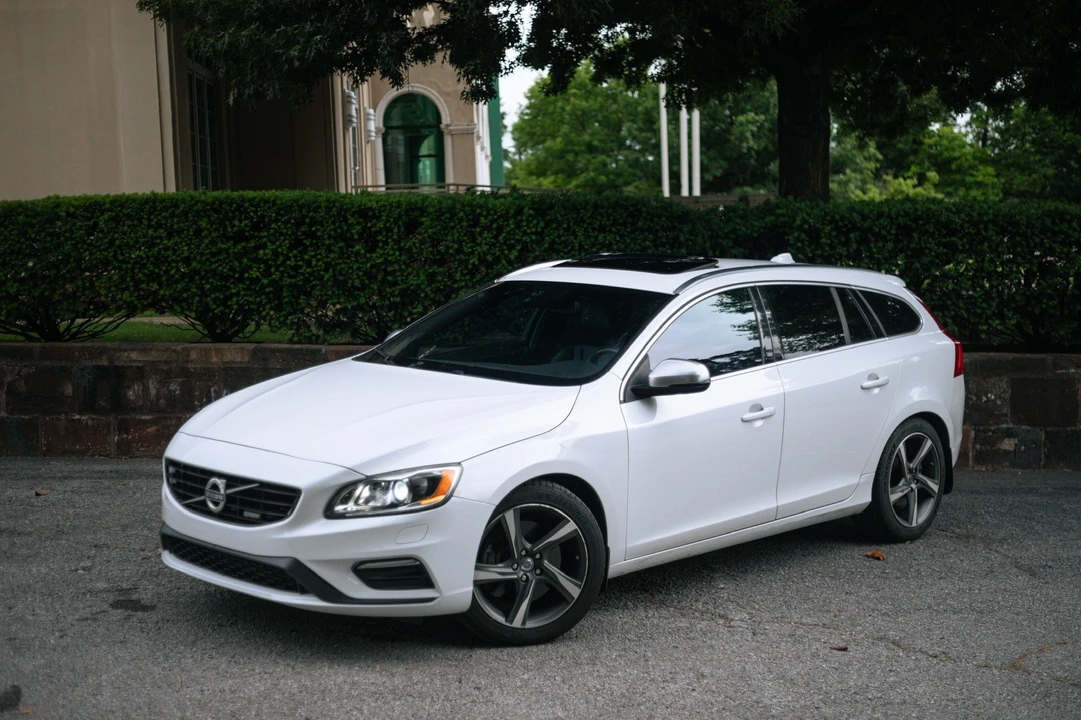 2015 Volvo V60 - Image 8 of 29