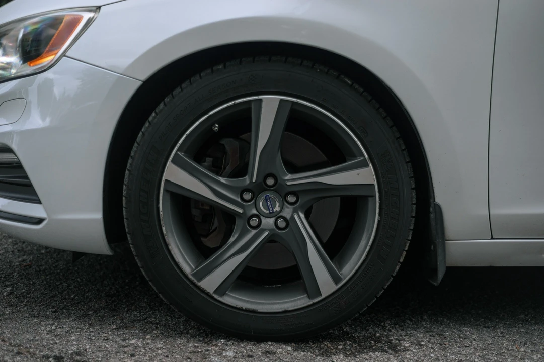 2015 Volvo V60 - Image 12 of 29