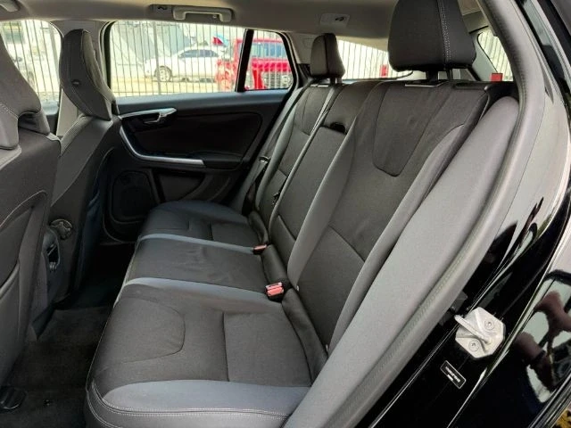 2015 Volvo V60 1st Gen - Image 15 of 21