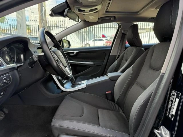 2015 Volvo V60 1st Gen - Image 8 of 21