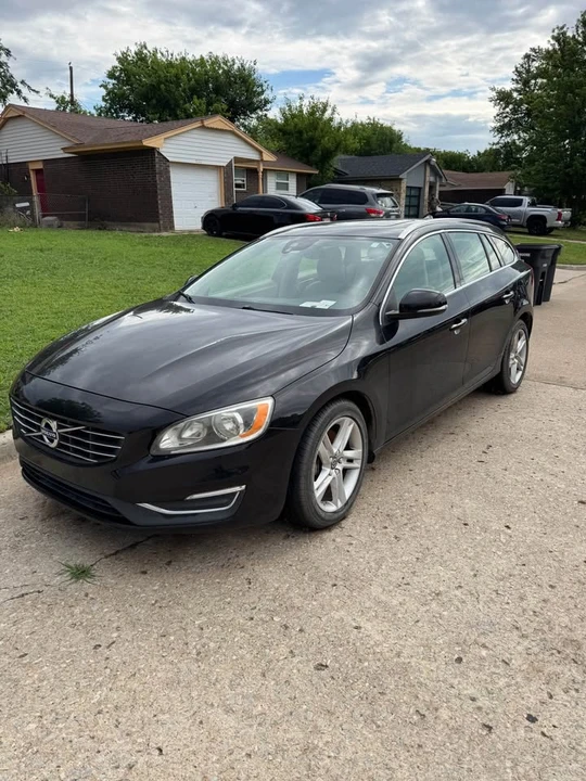 2015 Volvo V60 1st Gen - Image 2 of 7
