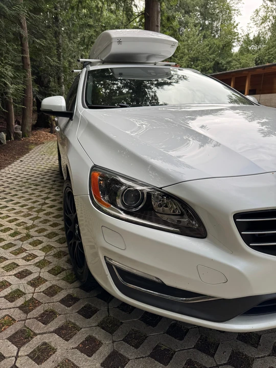 2015 Volvo V60 1st Gen - Image 15 of 31