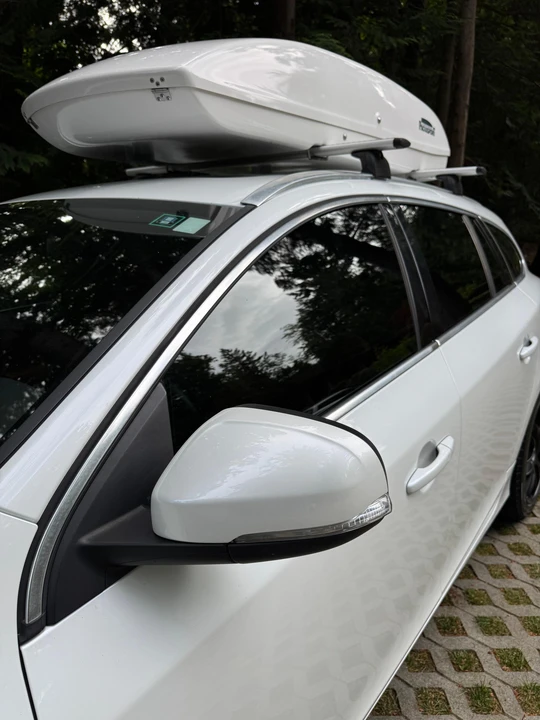 2015 Volvo V60 1st Gen - Image 20 of 31