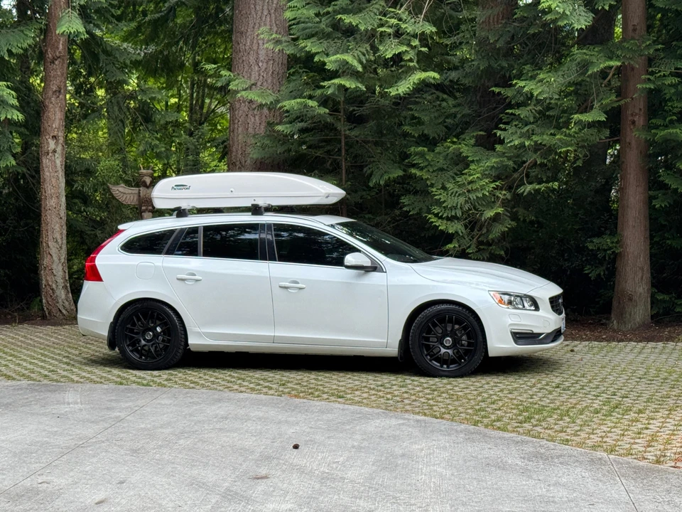 2015 Volvo V60 1st Gen - Image 11 of 31