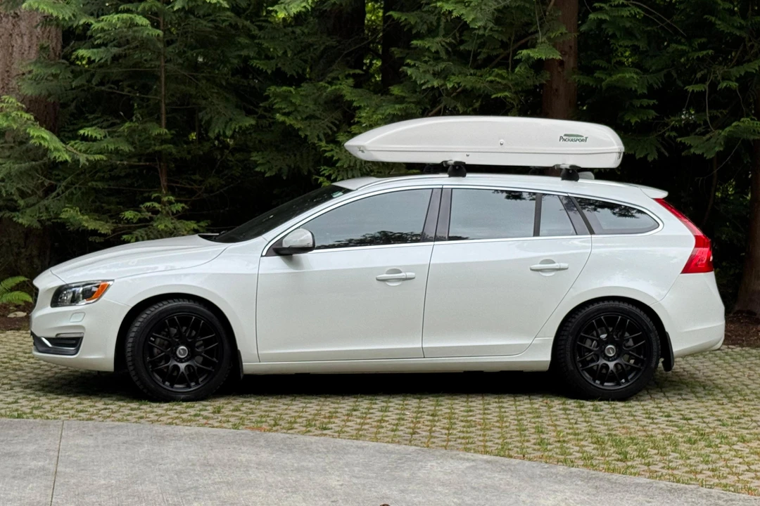 2015 Volvo V60 1st Gen - Image 3 of 31