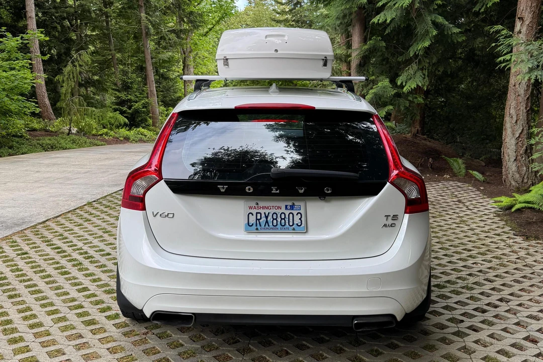2015 Volvo V60 1st Gen - Image 5 of 31